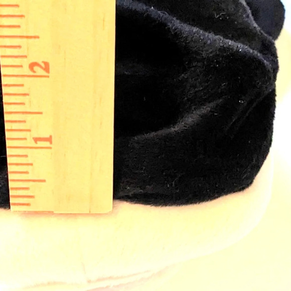 Disney Minnie Mouse Plush Purse - Picture 12 of 12